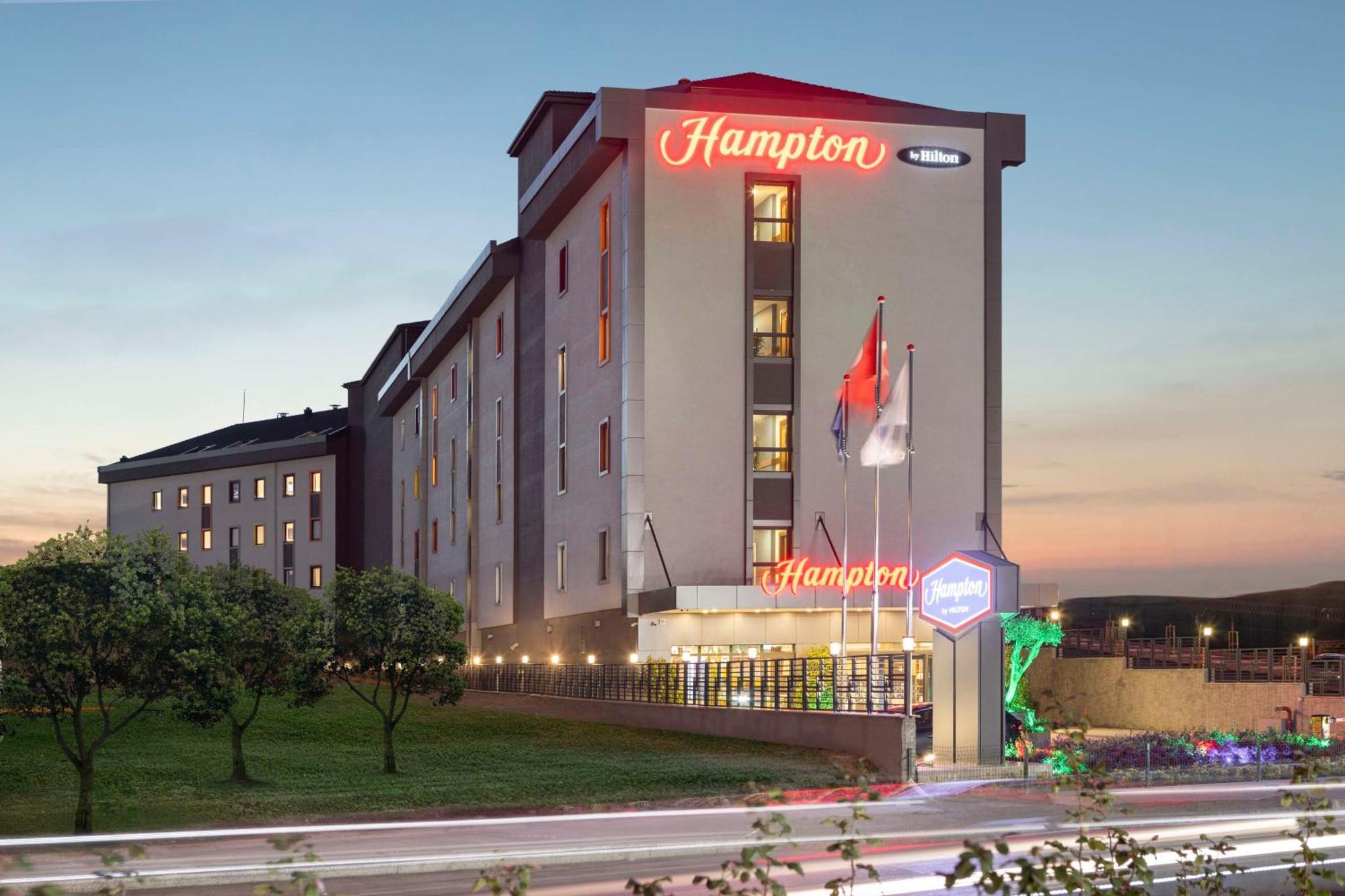 Hampton By Hilton Istanbul Airport, Arnavutkoy Hotell Eksteriør bilde