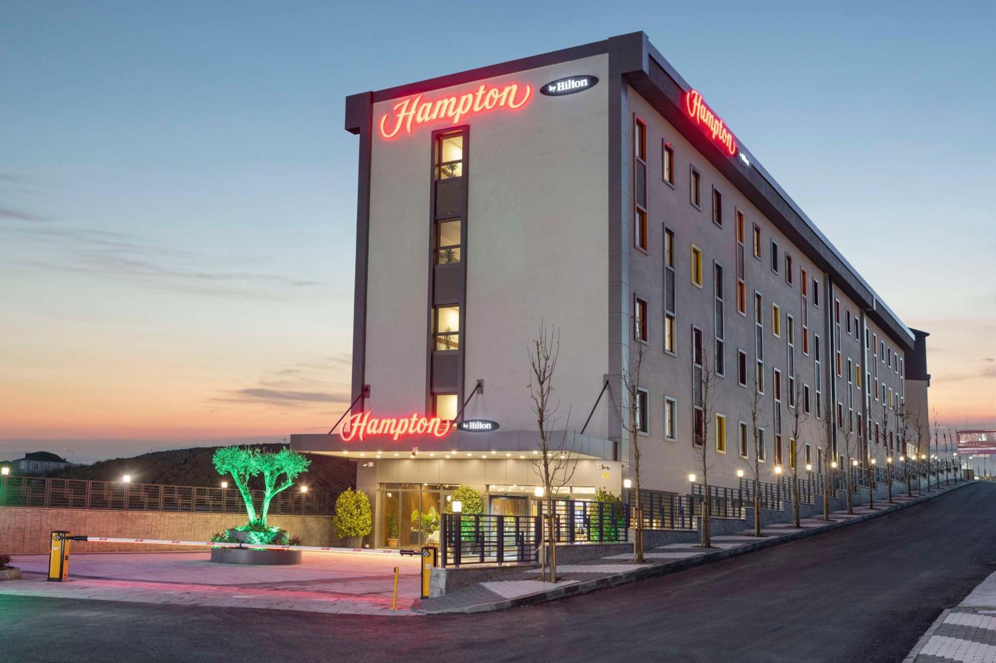 Hampton By Hilton Istanbul Airport, Arnavutkoy Hotell Eksteriør bilde