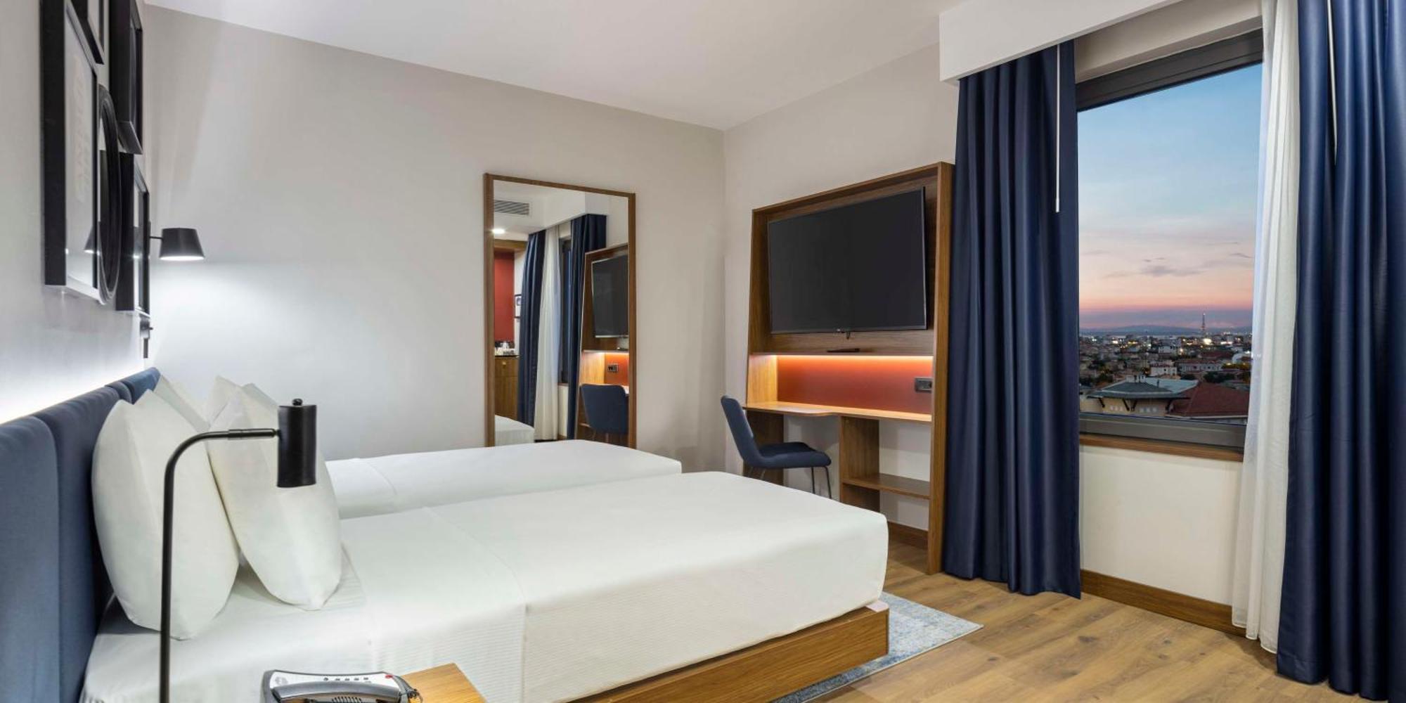 Hampton By Hilton Istanbul Airport, Arnavutkoy Hotell Eksteriør bilde